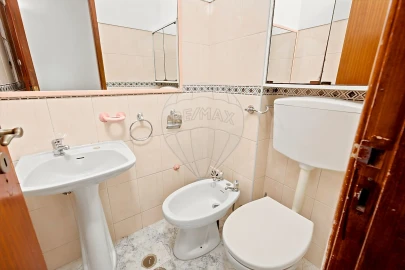 Apartamento T3 para Venda em Agualva e Mira-Sintra