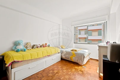 Apartamento T3 para Venda em Agualva e Mira-Sintra