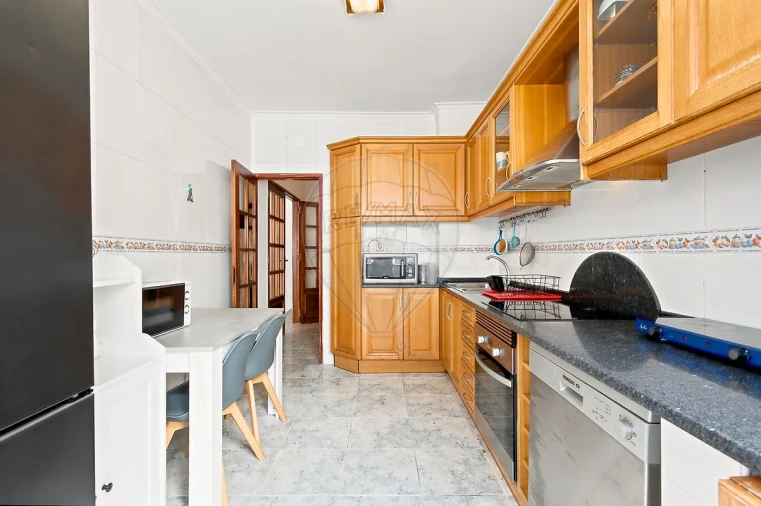 Apartamento T3 para Venda em Agualva e Mira-Sintra Foto 4