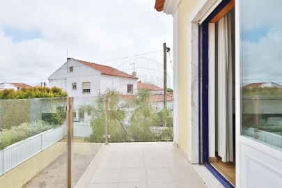 Moradia T3 para Venda em São João das Lampas e Terrugem