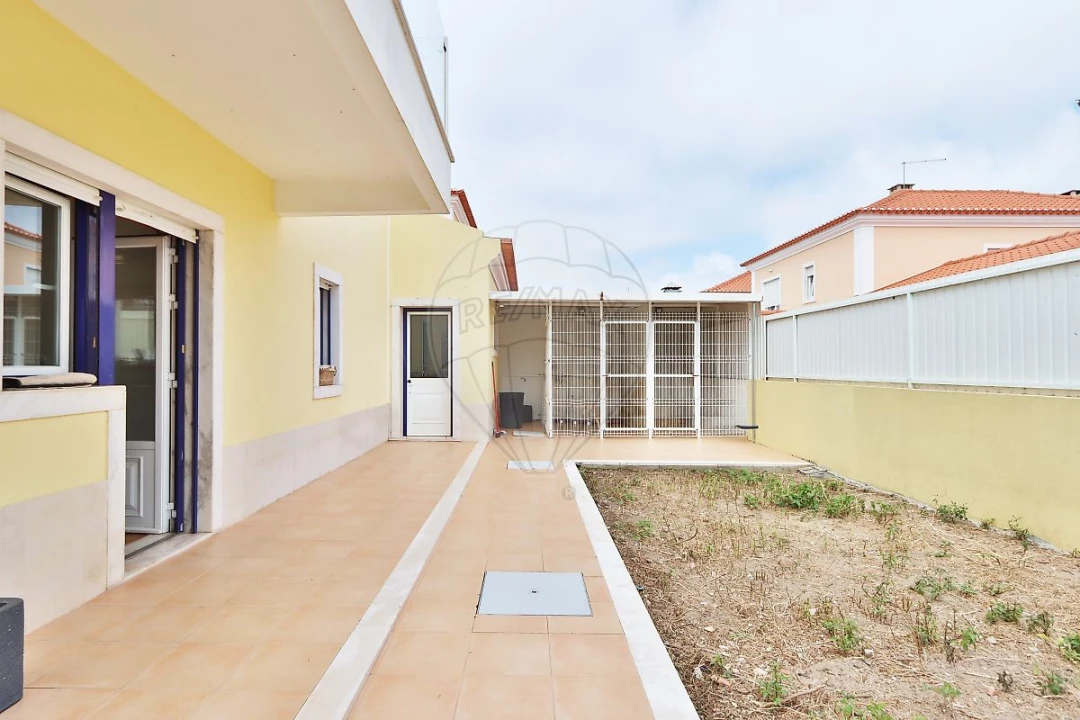 Moradia T3 para Venda em São João das Lampas e Terrugem Foto 11