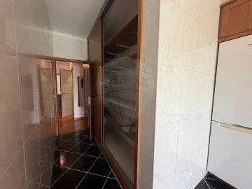 Apartamento T3 para Arrendamento em Oliveira do Douro