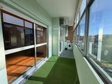 Apartamento T3 para Arrendamento em Oliveira do Douro