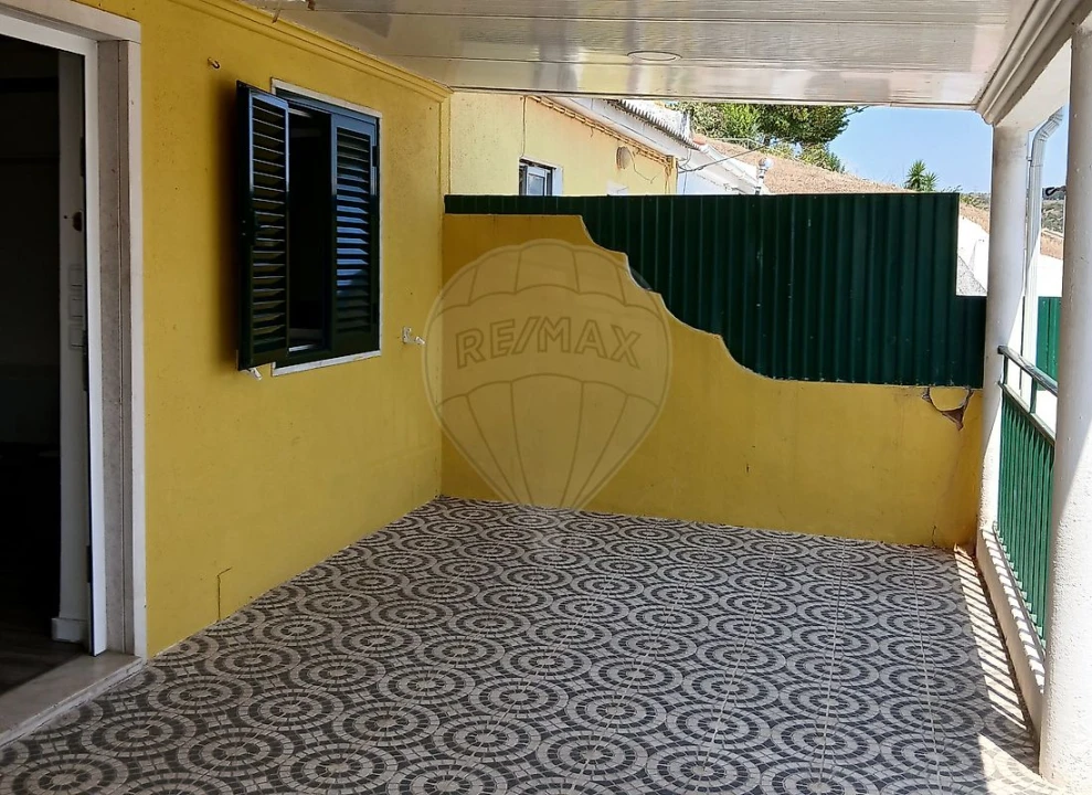 Moradia T1 para Venda em Queluz e Belas Foto 4