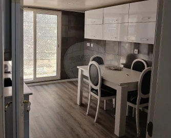 Moradia T1 para Venda em Queluz e Belas