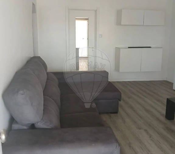 Moradia T1 para Venda em Queluz e Belas Foto 7
