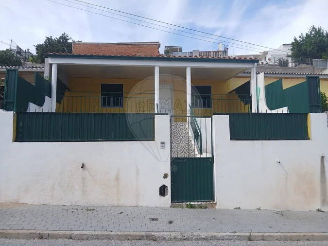 Moradia T1 para Venda em Queluz e Belas Foto 8