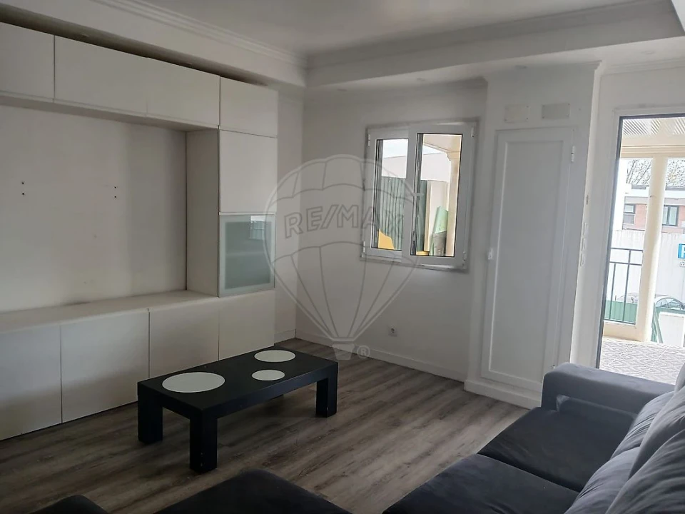 Moradia T1 para Venda em Queluz e Belas Foto 11