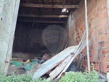 Armazém para Venda em Sobral de Monte Agraço
