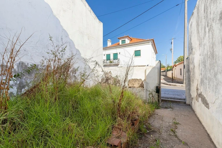 Moradia T2 para Venda em Dois Portos e Runa Foto 17
