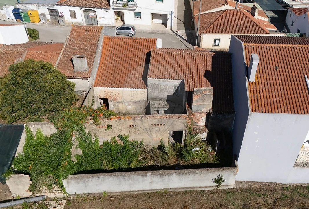 Moradia T2 para Venda em Dois Portos e Runa Foto 22