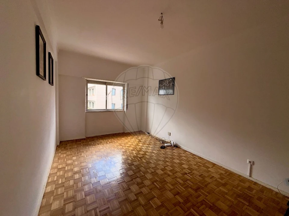 Apartamento T2 para Venda em Santa Iria de Azoia, São João da Talha e Bobadela Foto 8