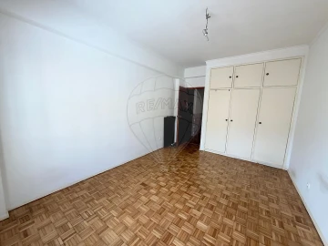 Apartamento T2 para Venda em Santa Iria de Azoia, São João da Talha e Bobadela