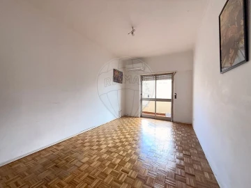 Apartamento T2 para Venda em Santa Iria de Azoia, São João da Talha e Bobadela