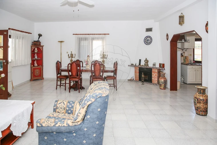 Moradia T4 para Venda em Ramalhal Foto 34