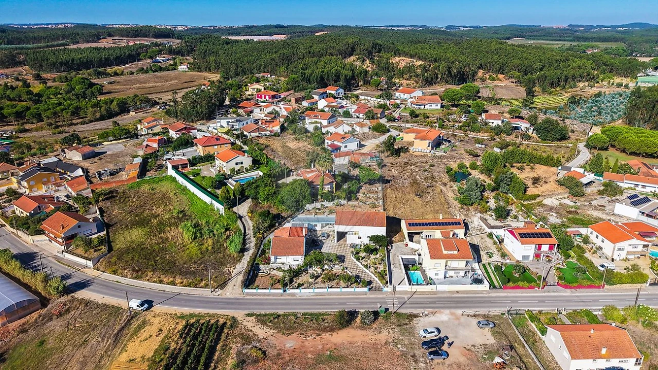 Moradia T4 para Venda em Ramalhal Foto 2