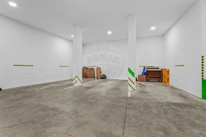 Apartamento T2 para Venda em Santa Maria, São Pedro e Matacães