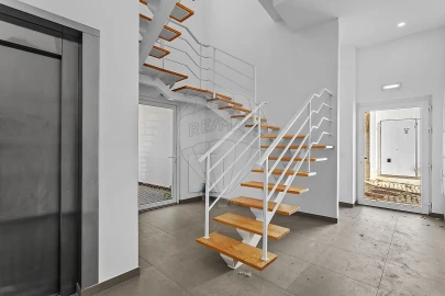 Apartamento T2 para Venda em Santa Maria, São Pedro e Matacães