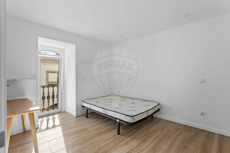 Apartamento T2 para Venda em Santa Maria, São Pedro e Matacães Foto 5