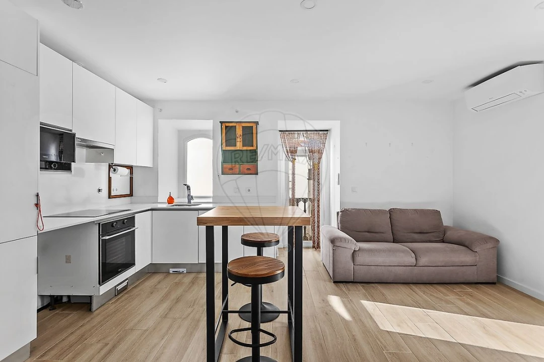 Apartamento T2 para Venda em Santa Maria, São Pedro e Matacães Foto 13
