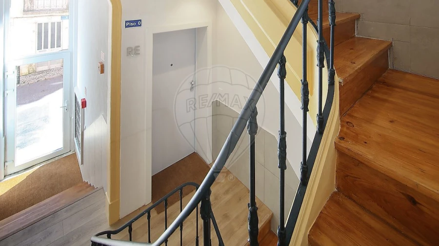 Apartamento T1 para Venda em Campo de Ourique