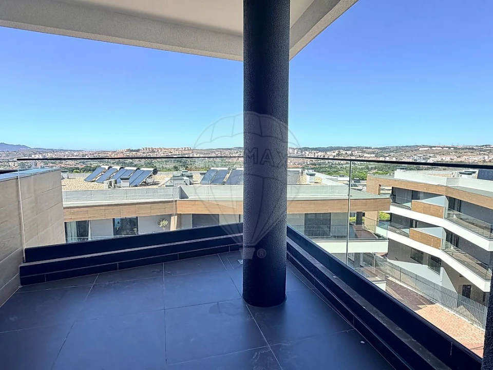 Apartamento T2 para Arrendamento em Venteira Foto 25