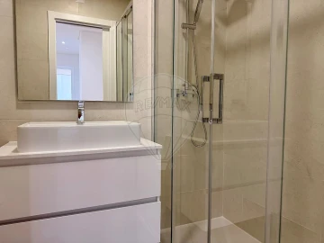 Apartamento T2 para Arrendamento em Venteira