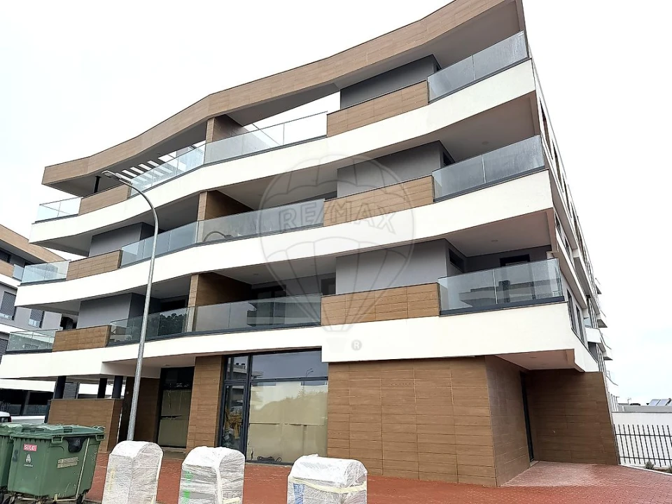 Apartamento T2 para Arrendamento em Venteira Foto 3
