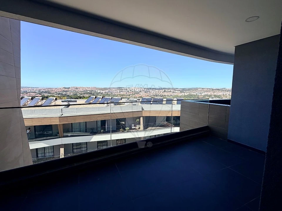 Apartamento T2 para Arrendamento em Venteira Foto 12