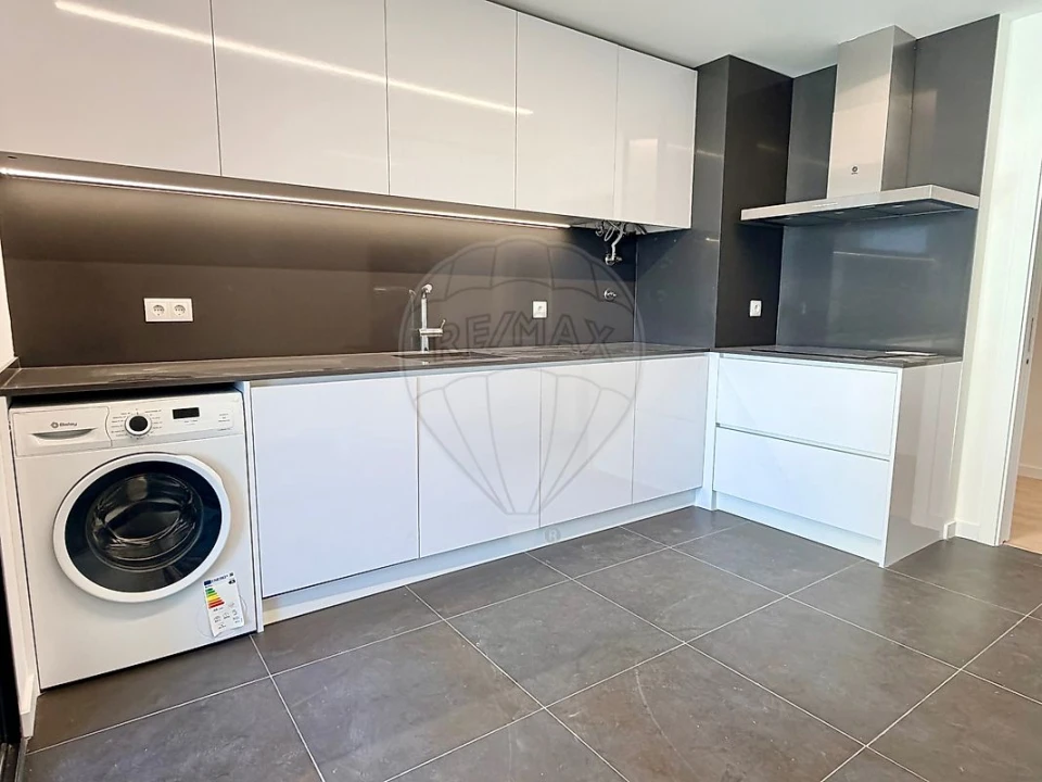 Apartamento T2 para Arrendamento em Venteira Foto 29