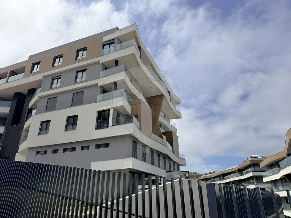 Apartamento T2 para Arrendamento em Venteira Foto 5