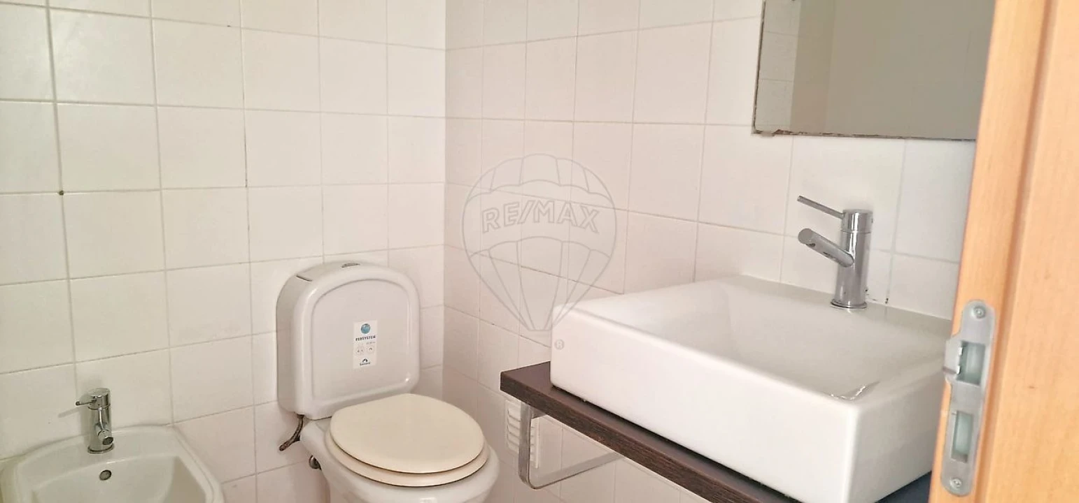 Apartamento T1 para Venda em Quinta do Anjo Foto 1