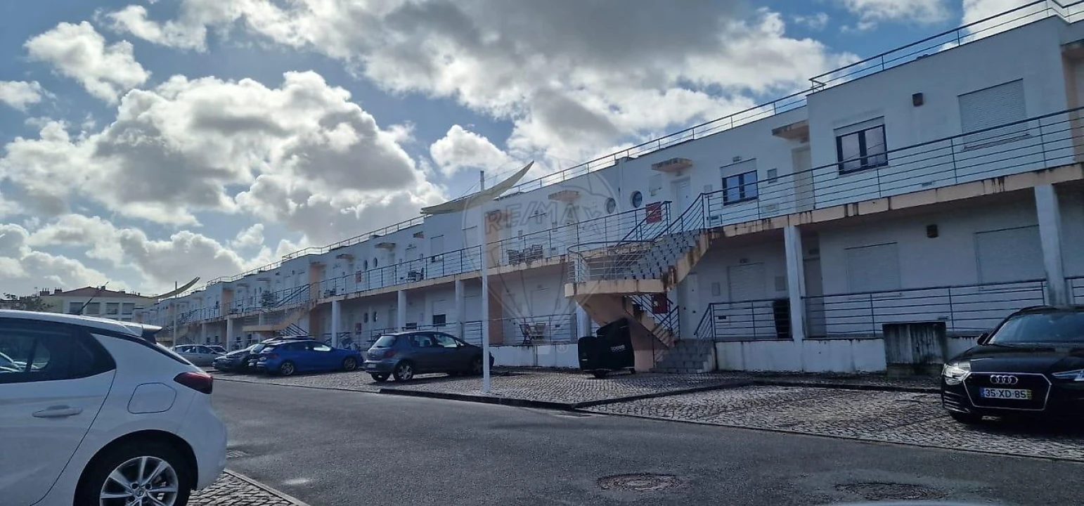 Apartamento T1 para Venda em Quinta do Anjo Foto 11