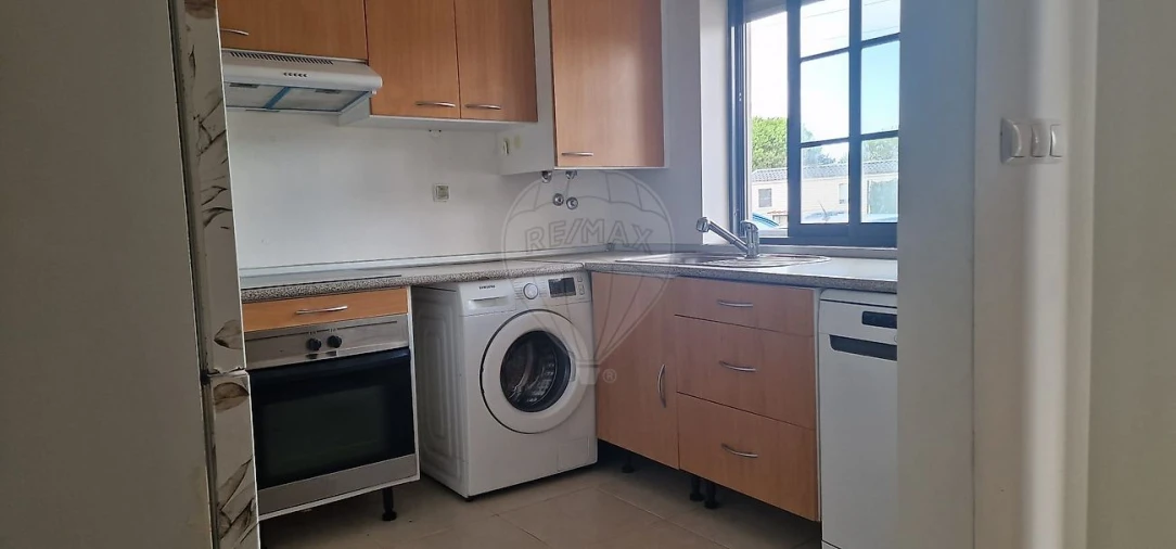 Apartamento T1 para Venda em Quinta do Anjo Foto 8