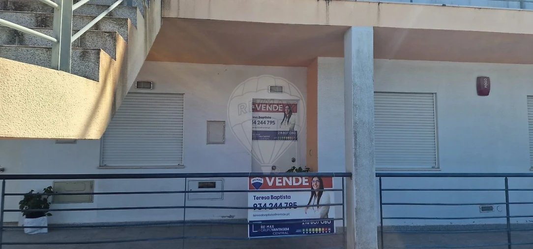 Apartamento T1 para Venda em Quinta do Anjo Foto 13