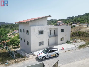 Moradia T6 para Venda em Junqueira