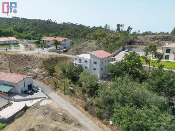 Moradia T6 para Venda em Junqueira