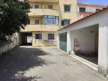 Apartamento T2 para Venda em Benfica do Ribatejo
