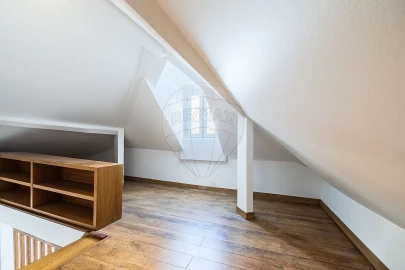 Apartamento T2 para Arrendamento em Misericórdia