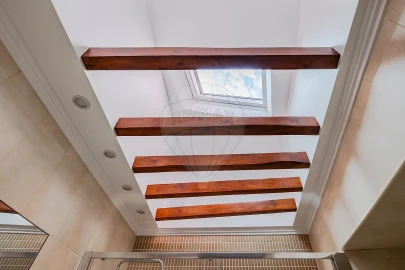 Apartamento T2 para Arrendamento em Misericórdia