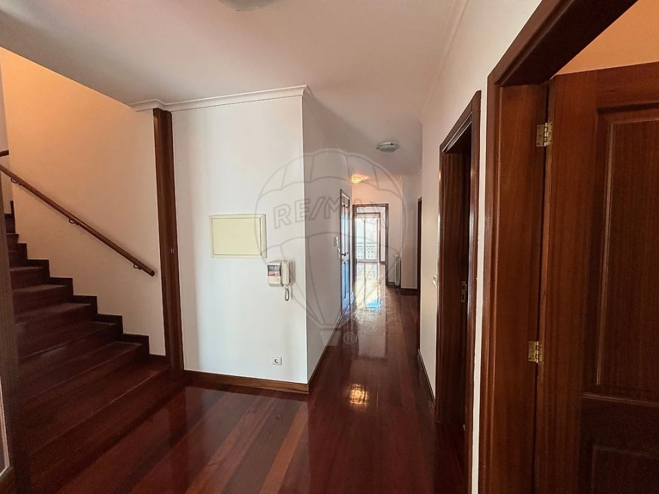Apartamento T4 para Arrendamento em Ovar, São João, Arada e São Vicente de Pereira Jusã Foto 20