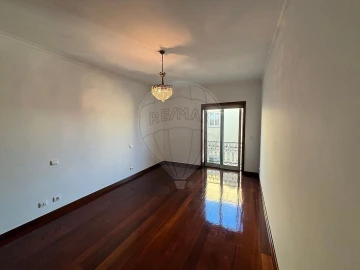 Apartamento T4 para Arrendamento em Ovar, São João, Arada e São Vicente de Pereira Jusã