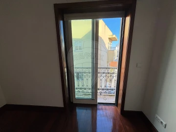 Apartamento T4 para Arrendamento em Ovar, São João, Arada e São Vicente de Pereira Jusã