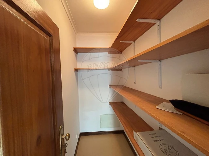 Apartamento T4 para Arrendamento em Ovar, São João, Arada e São Vicente de Pereira Jusã Foto 11