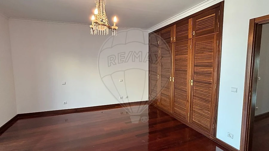 Apartamento T4 para Arrendamento em Ovar, São João, Arada e São Vicente de Pereira Jusã
