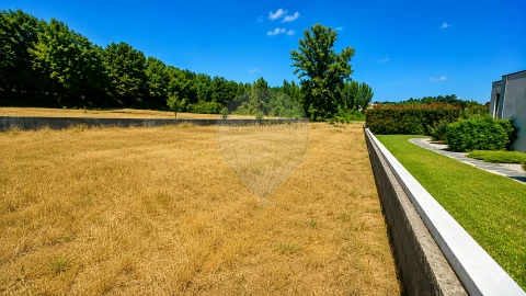 Terreno para Venda em Caldas de São Jorge e Pigeiros
