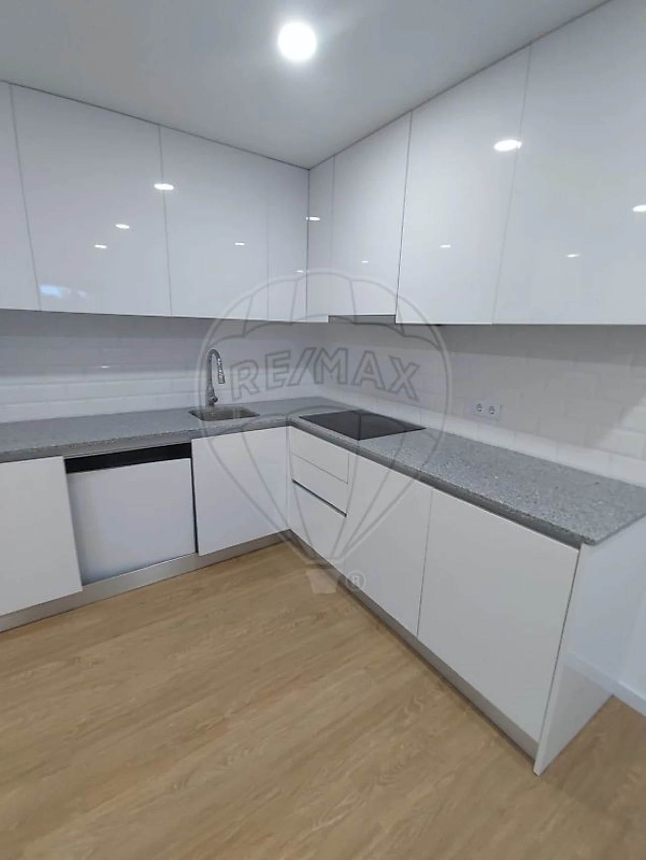 Apartamento T2 para Venda em Beduído e Veiros Foto 3