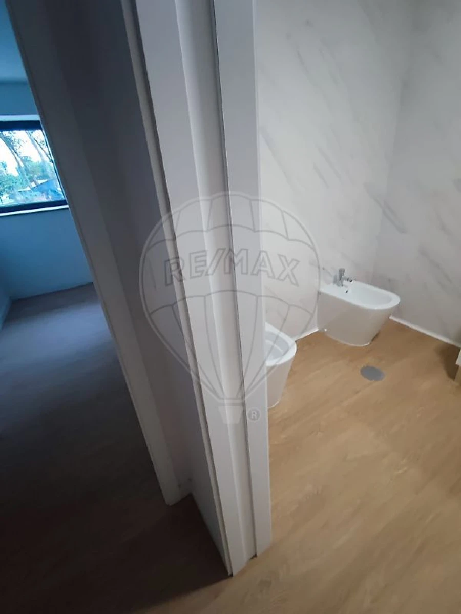 Apartamento T2 para Venda em Beduído e Veiros Foto 20