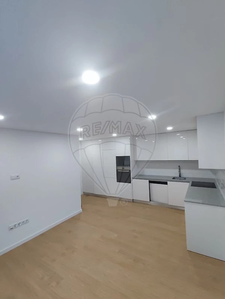 Apartamento T2 para Venda em Beduído e Veiros Foto 9