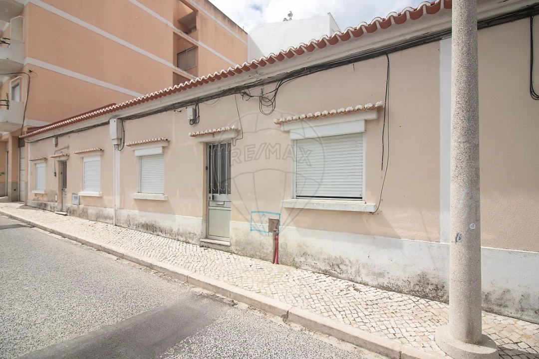 Moradia T2 para Venda em Carregado e Cadafais Foto 12